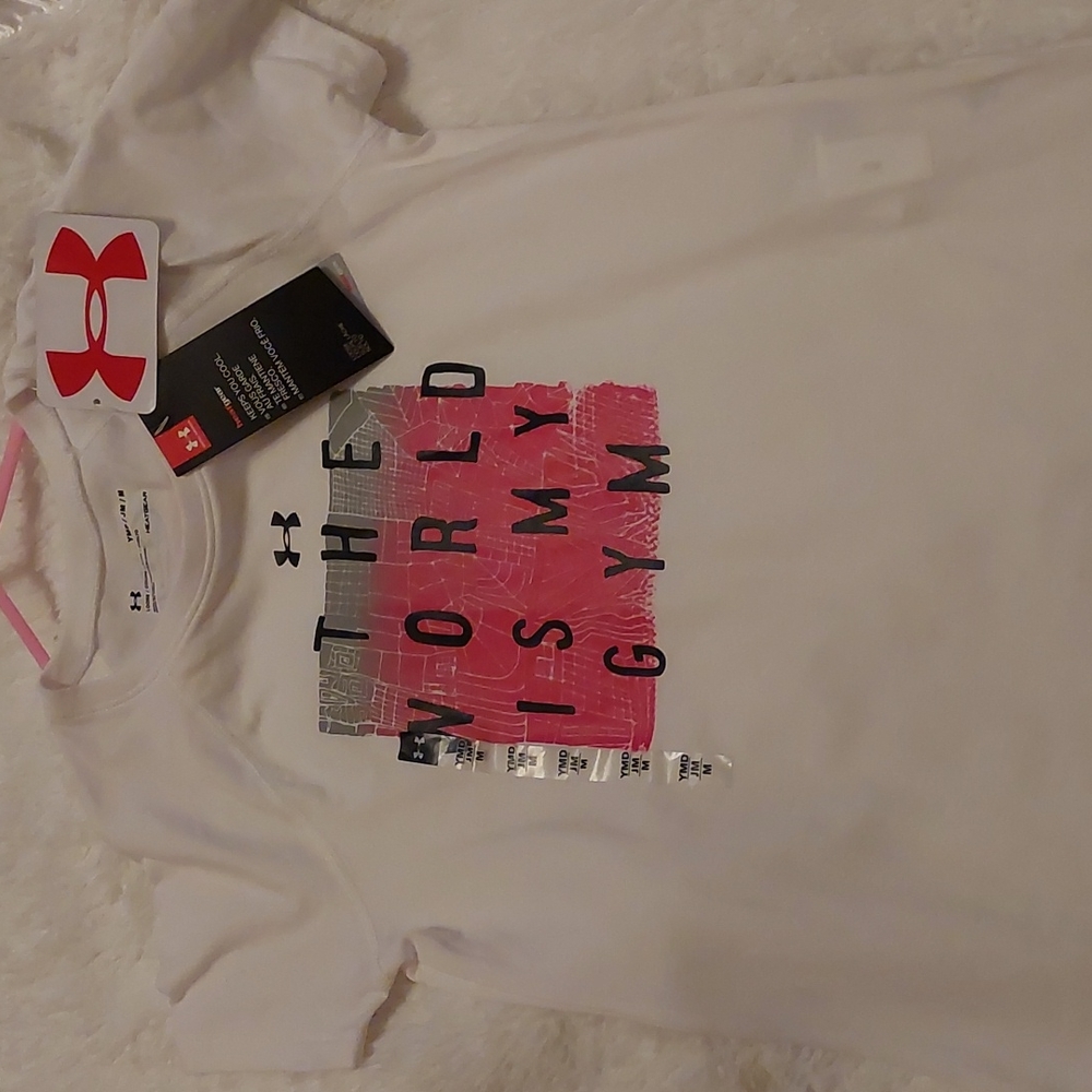 UNDER ARMOUR heat gear T-SHIRT, Youth size M